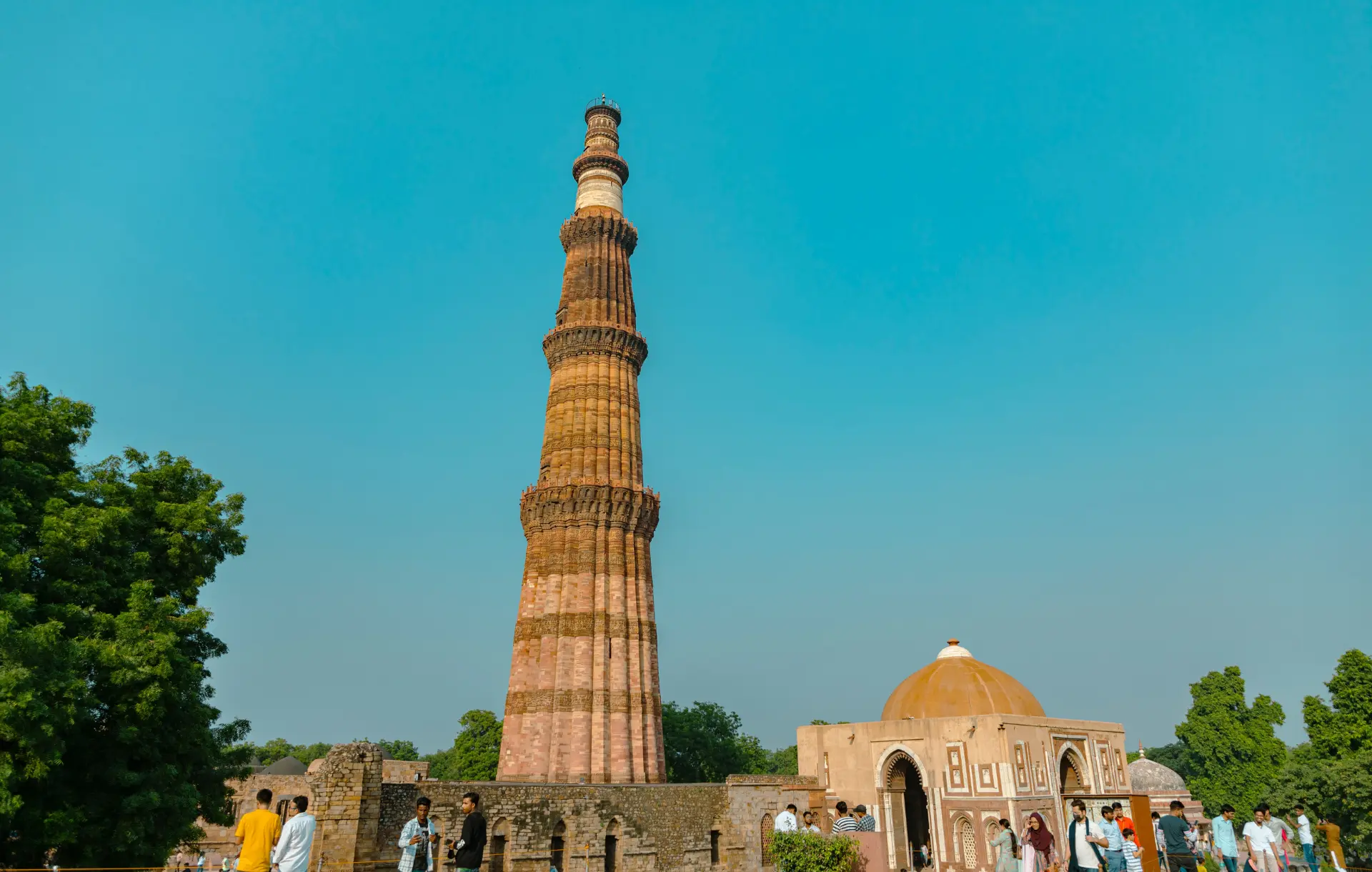Student trip Qutub Minar